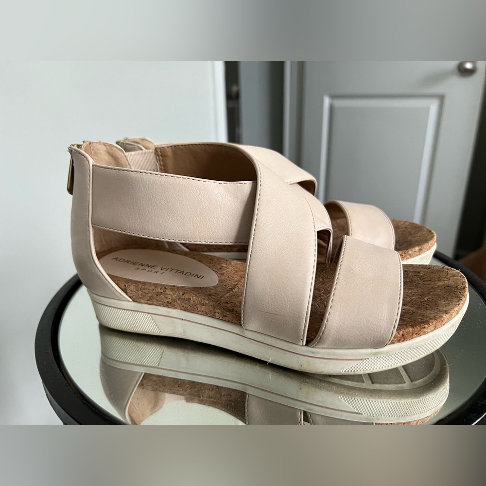 Adrienne Vittadini Nude Strappy Sandals Size 7.5